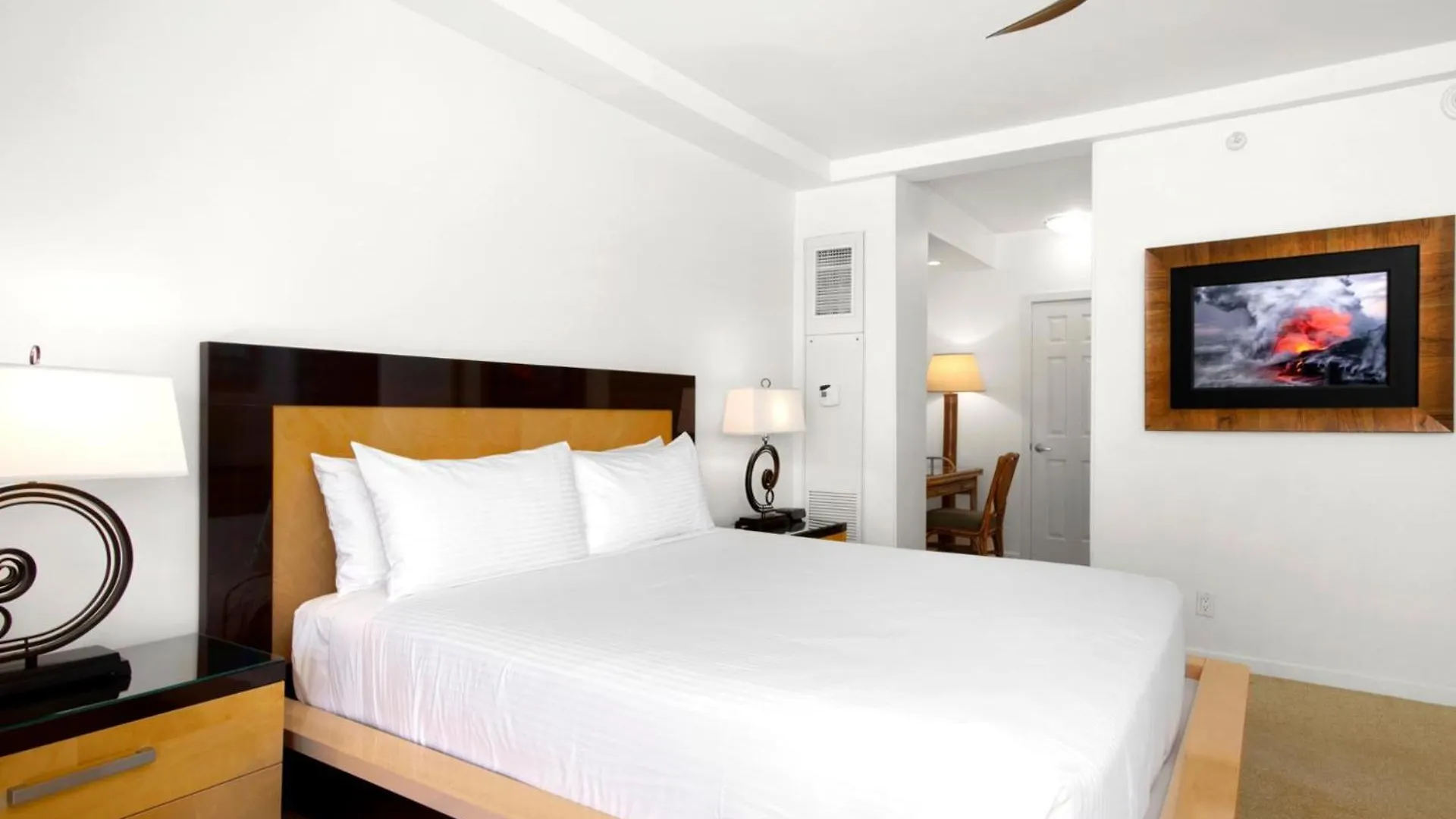 Apartment Kbm Resorts Free Car The Whaler Resort Wh1-211 Renovated Villa W Ac Beachfront Views Kaanapali