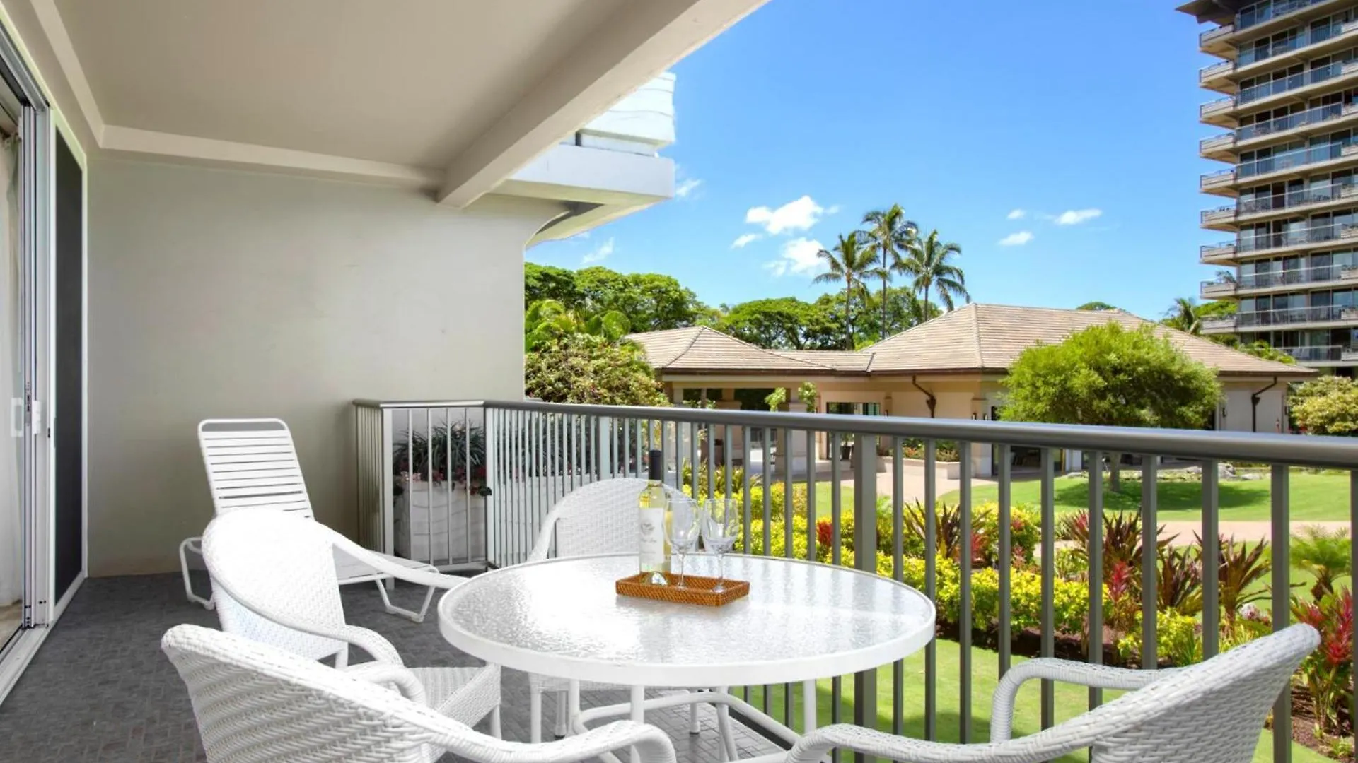 Kbm Resorts Free Car The Whaler Resort Wh1-211 Renovated Villa W Ac Beachfront Views Kaanapali 0*,